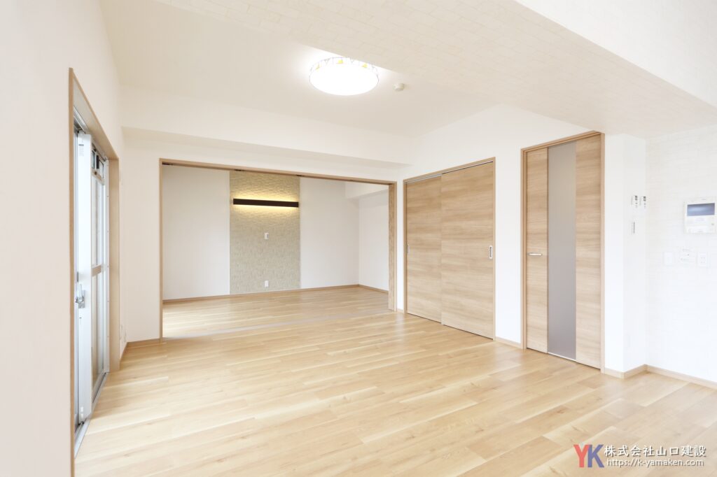 広々対面キッチンなど、ご夫婦で楽しむための色々な工夫を施した理想のお住まい（K様邸）