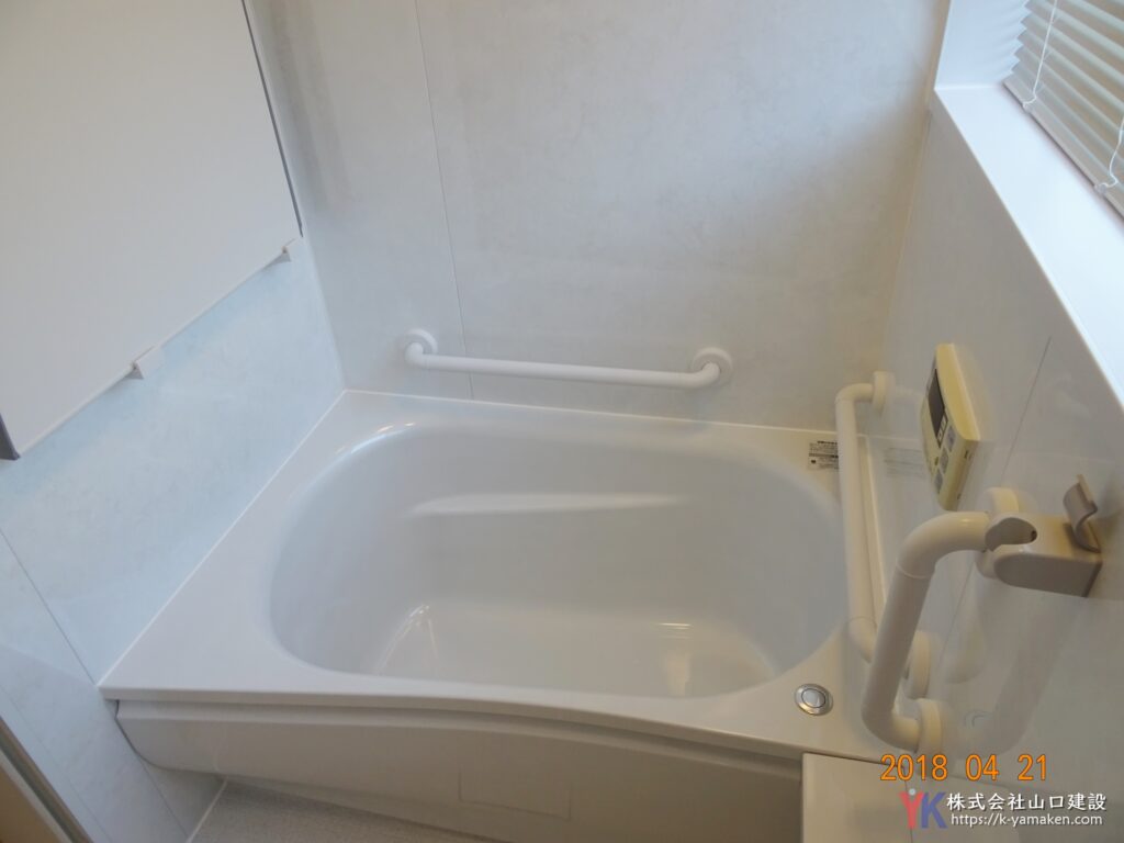 段差が多い住まいの浴室・洗面・トイレの水廻りを、お母様も安心して安全に暮らせるバリアフリーのお住いに。（練馬区 Y様邸）