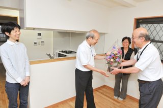 お引き渡し