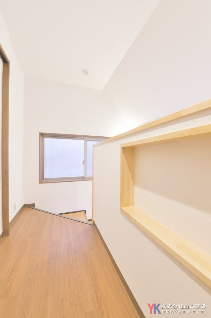 鉄骨3階建て店舗を、しっかりと生活空間を大別した二世帯住居へ （練馬区 KT様邸）