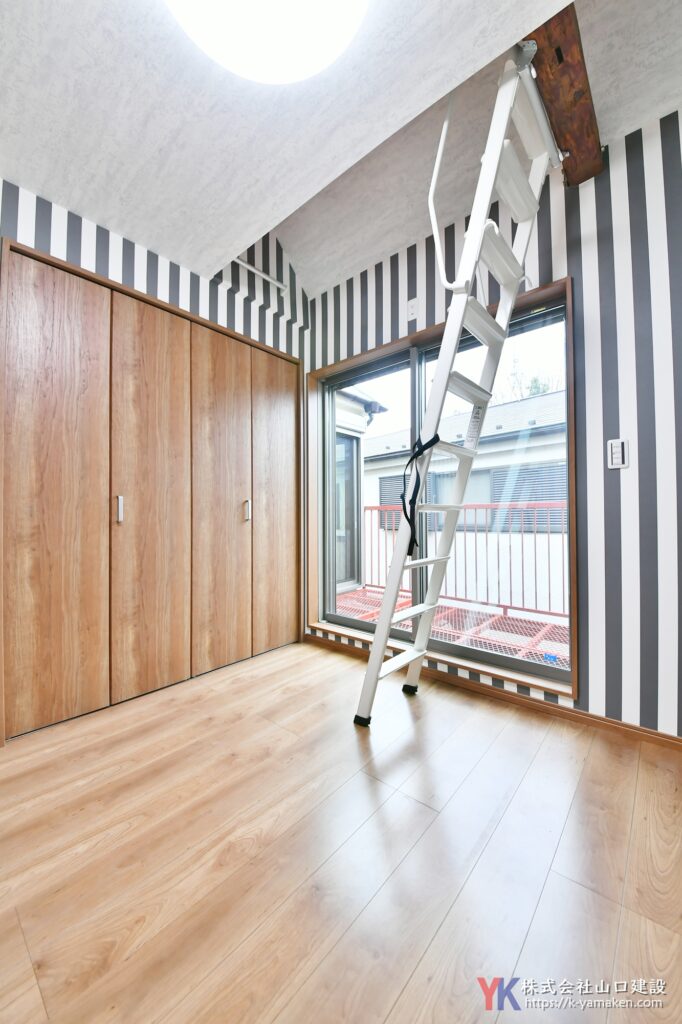 多くの収納を備え、隠れたスペースを最大限活用するように各お部屋にはロフトで空間を創り出しました。（世田谷区 O様邸）