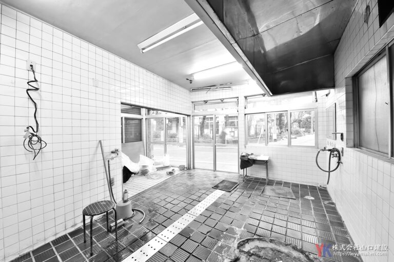 鉄骨3階建て店舗を、しっかりと生活空間を大別した二世帯住居へ （練馬区 KT様邸）