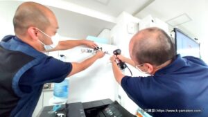 社内美化として、壁にずらーっとぶら下がっていた箒などを整理できました。
