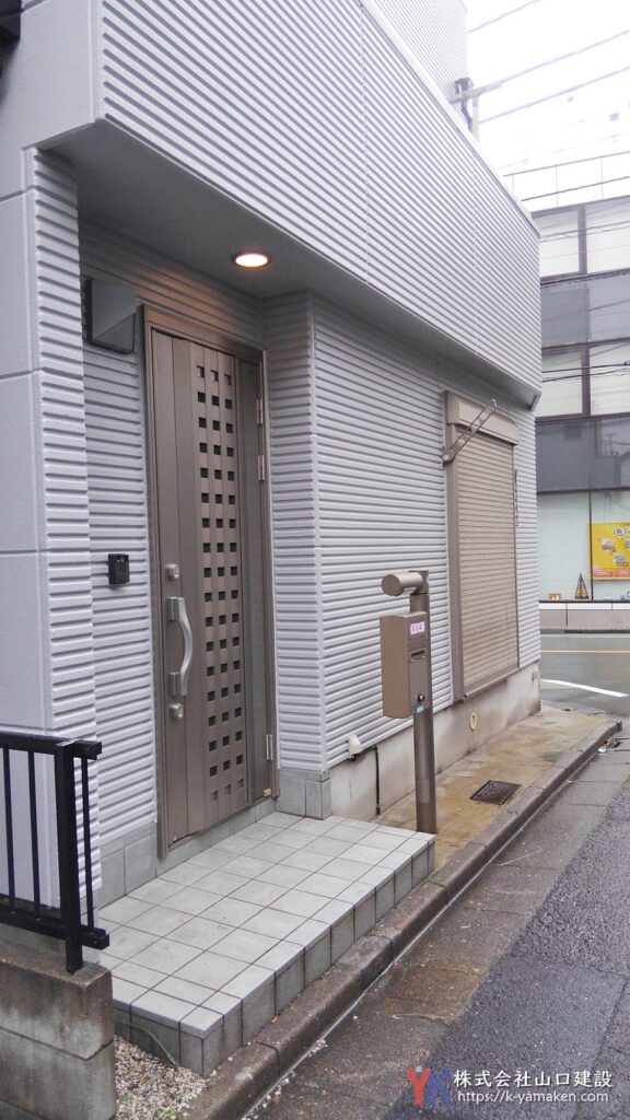 中古物件を購入し、入居前に必要な外壁や屋上、防水などの保全工事を実施（練馬区N様邸）