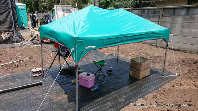 現場のテント