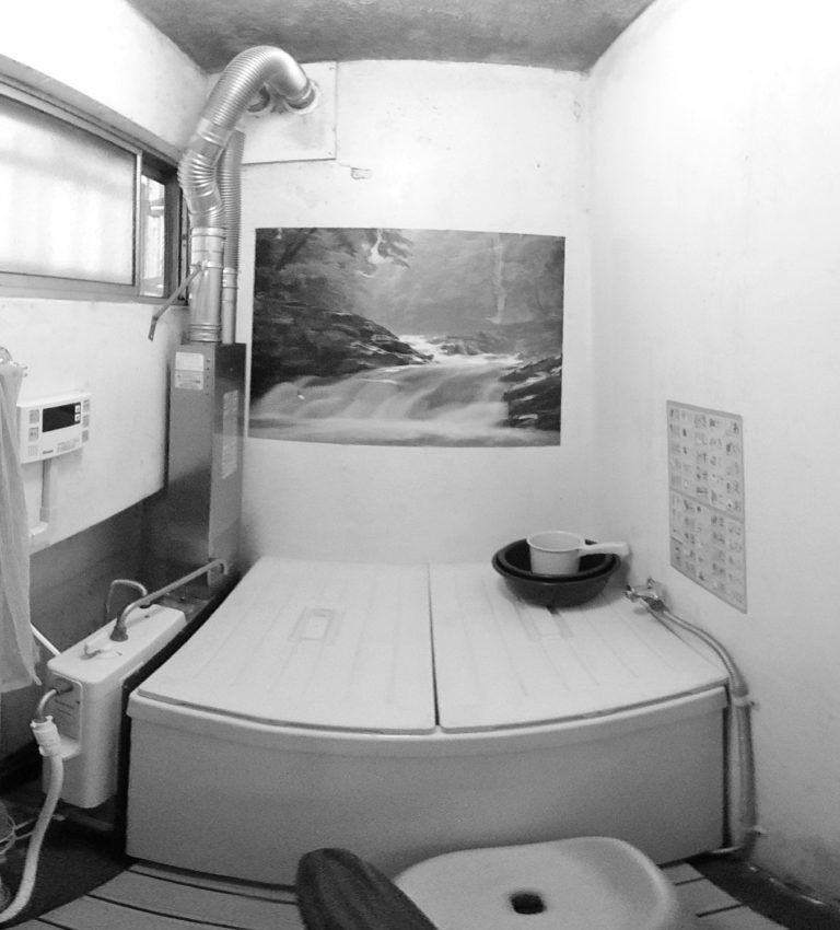 【木造2階戸建て】断熱リフォームで年間通して快適＆ナチュナル感のある木目調のお住まい（杉並区 A様）
