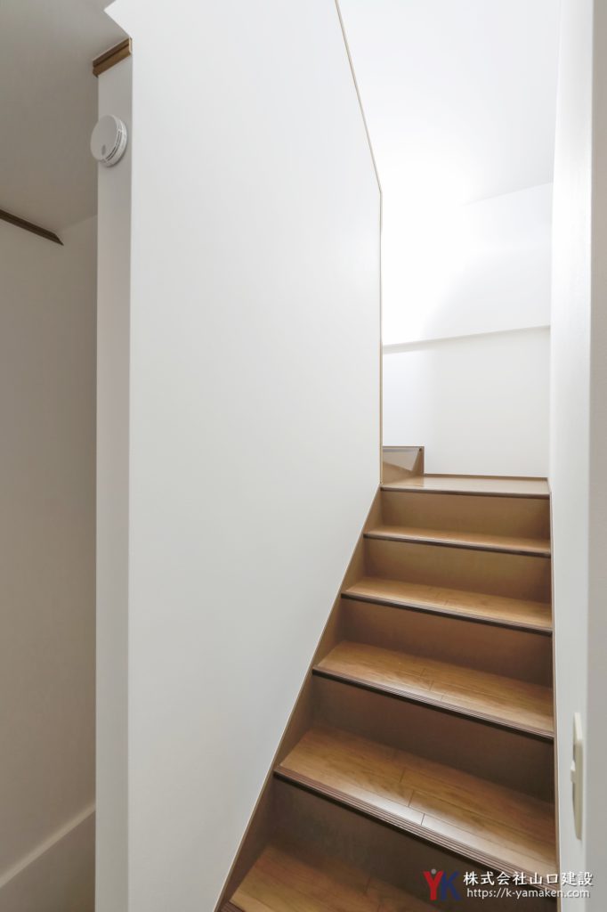 【鉄骨3階建・築20年戸建リノベ】開放的な明るい2階リビング、快適な水廻りで実現した住み心地の良いお住まい（練馬区 O様）