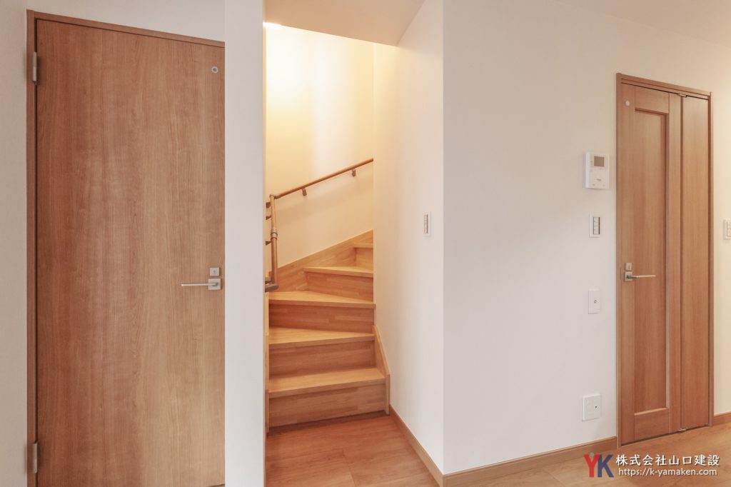 【木造2階戸建て】断熱リフォームで年間通して快適＆ナチュナル感のある木目調のお住まい（杉並区 A様）