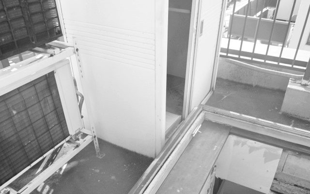 【4階建ての屋上付き中古戸建て住宅】購入に伴う改築で明るい日差しが降り注ぐ開放的なお住まいに一新（文京区 Y様）
