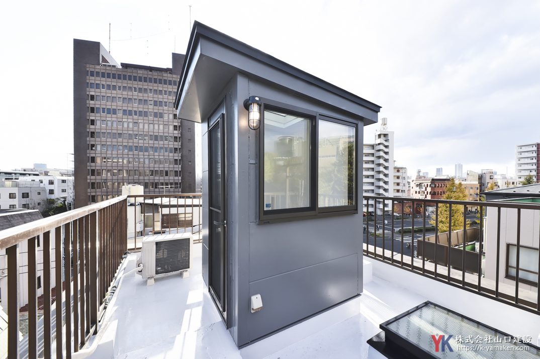 【4階建ての屋上付き中古戸建て住宅】購入に伴う改築で明るい日差しが降り注ぐ開放的なお住まいに一新（文京区 Y様）
