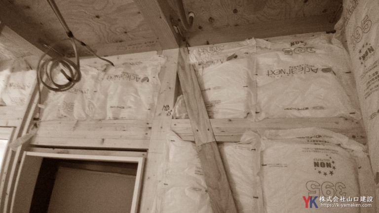 【狭小住宅の新築工事】相続した築60年以上の木造戸建てを一新。奥様との暮らしを楽しむ断熱性能の高い快適なお住まいへ（中野区 O様邸）