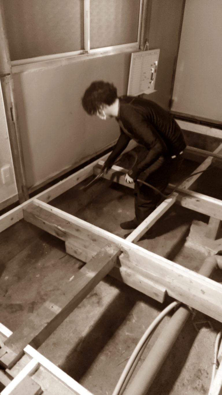 【築42年の木造戸建て】1階リノベーション＋外壁塗装や屋根工事で、住宅性能の高い安心で快適なお住まいに（中野区 M様邸）