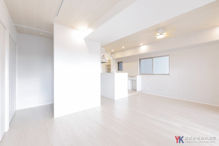【2世帯同居リフォーム】高級感×温もりのグレージュカラーでおしゃれに！心地よい距離感を実現したお住まいへ（文京区 M様邸）