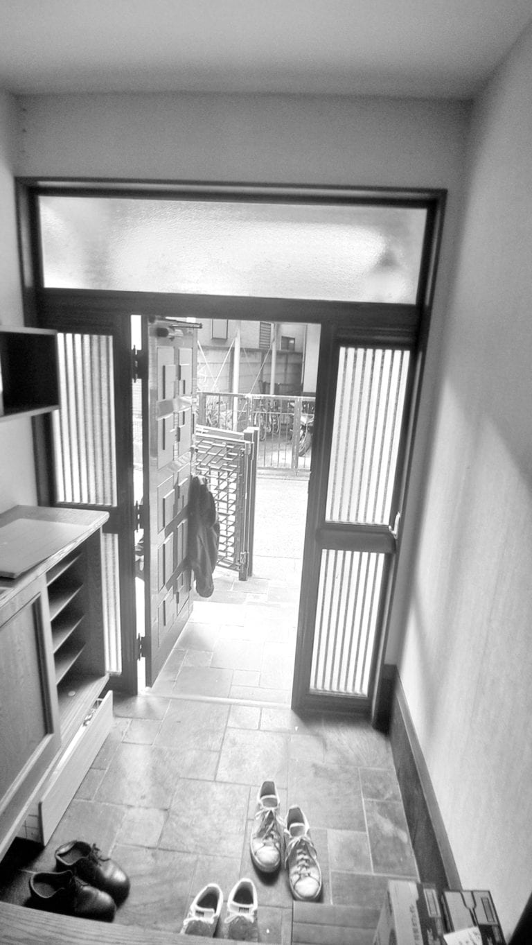 築40年戸建住宅を耐震補強や断熱対策を行った快適な家に。内装にもこだわった愛犬もお子様も快適に過ごせる生活空間へ（練馬区 W様邸）