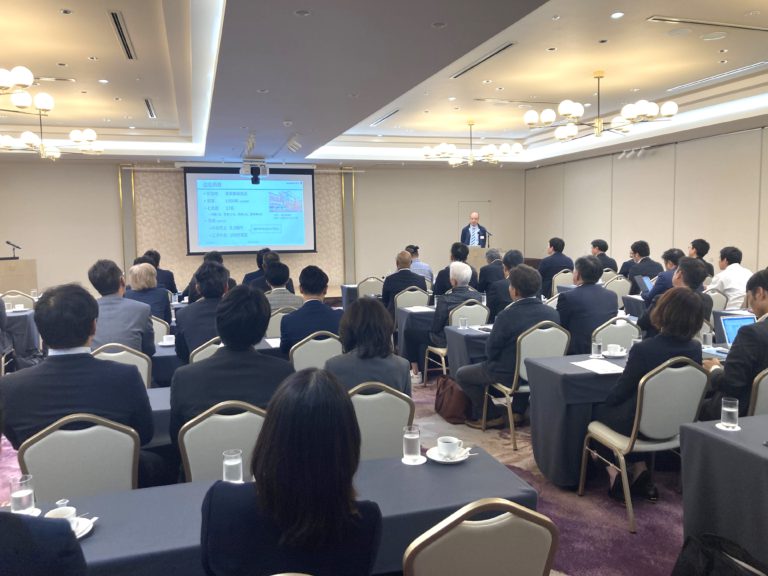 【TOTOリモデルクラブ東関東店会の総会】弊社代表取締役 山口博康が“トップランナー講話”の講師として登壇させていただきました。