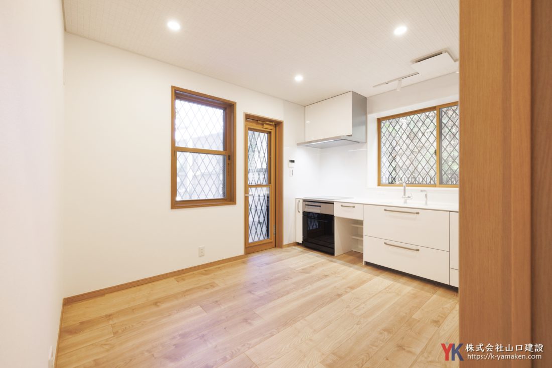 キッチン天井材:DAIKEN『ダイロートン』