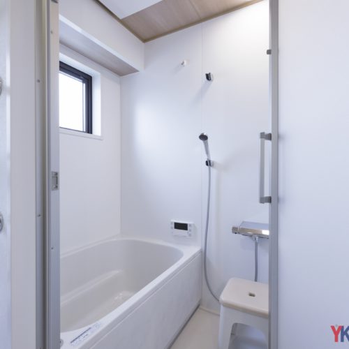 デザイン性と清掃性に優れた浴室