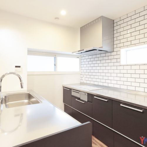 空間に溶け込む、こだわりのキッチン