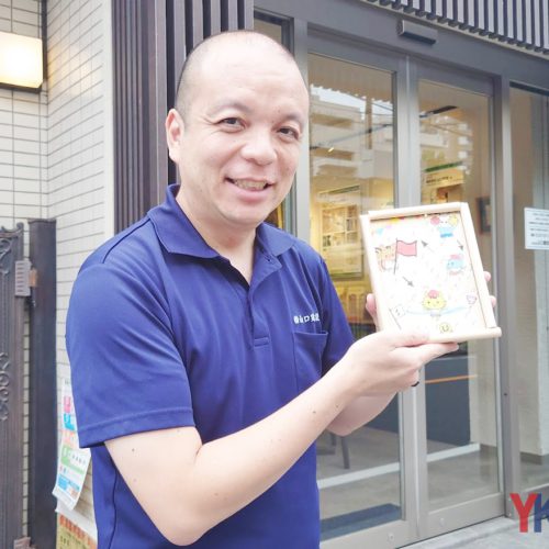 社長の山口が作り方をレクチャー