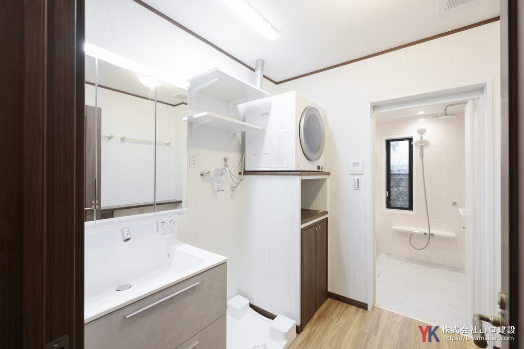 【二世帯住宅リフォーム】こだわりを形にする造作家具とLIXIL・TOTO最高峰モデルで叶える上質な暮らし（文京区 K様邸）